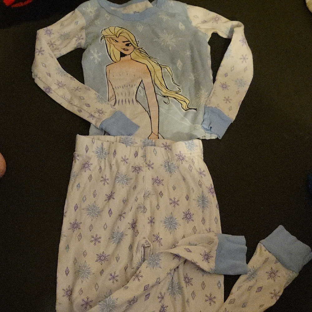 Frozen II Disney Themed Elsa Blue and White Kids Pajamas 8